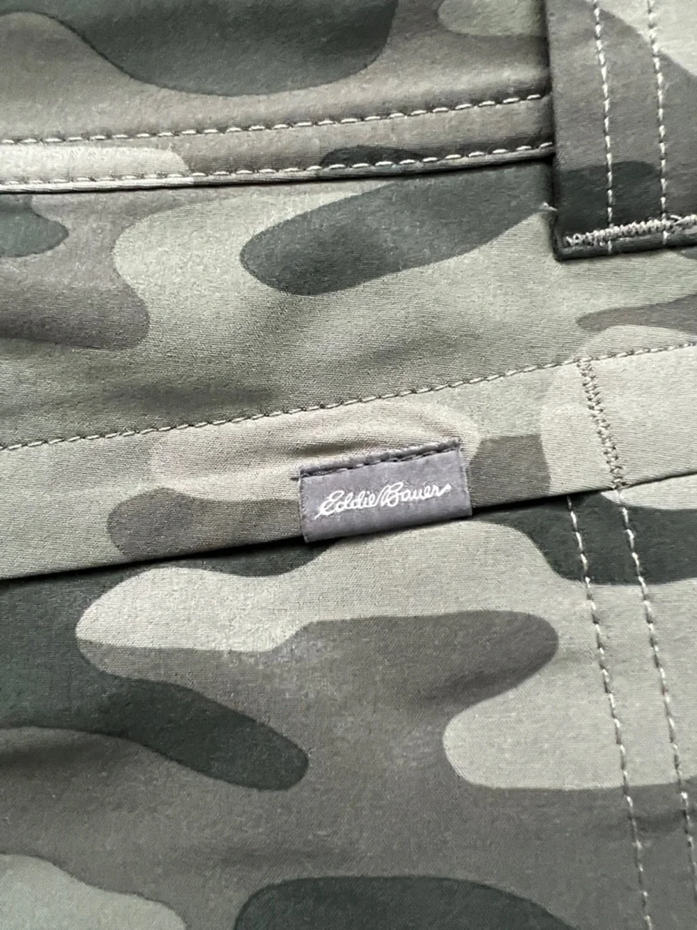 Eddie Bauer Olive Green Adventurer 2.0 Camo Sporty Mini Skirt/Skort - Size 10 - Picture 4 of 9